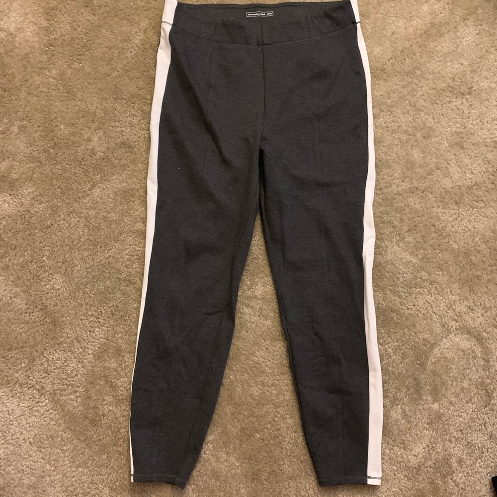 Abercrombie leggings in grey